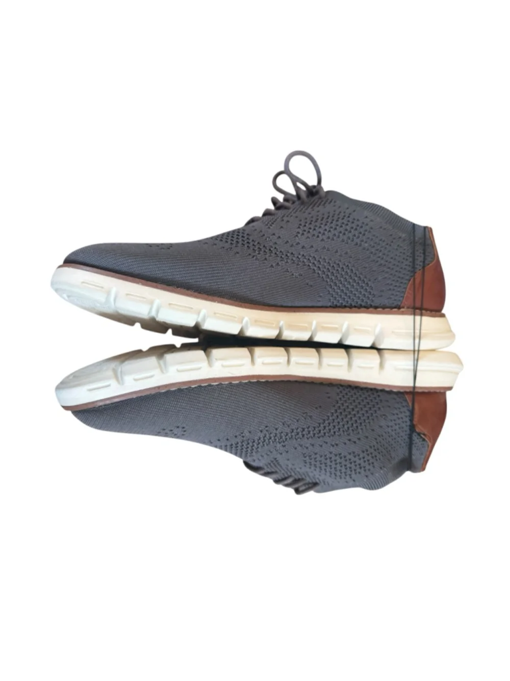 Men's Nautica Gray Knit Oxfords & Derbys Size 10 with Brown Accents